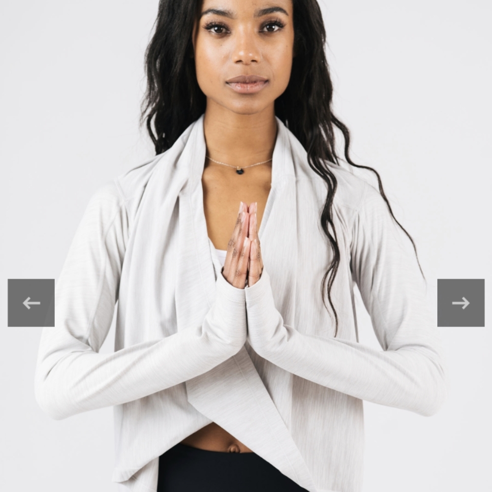 Zyia Cream Yoga Shawl